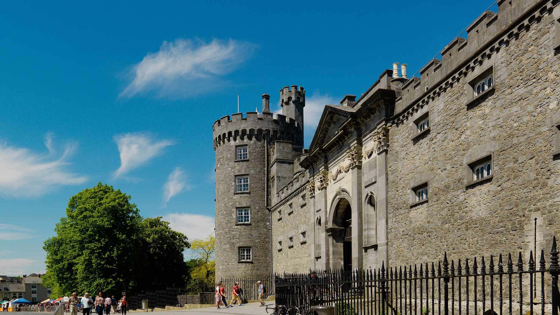 Hotels near Kilkenny Castle